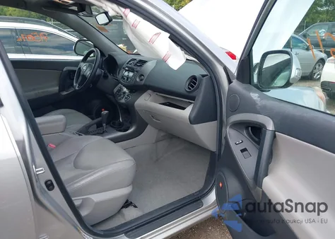 2010 Toyota Rav4 Limited V6 z USA, uszkodzony, nr VIN 2T3YK4DV0AW006520